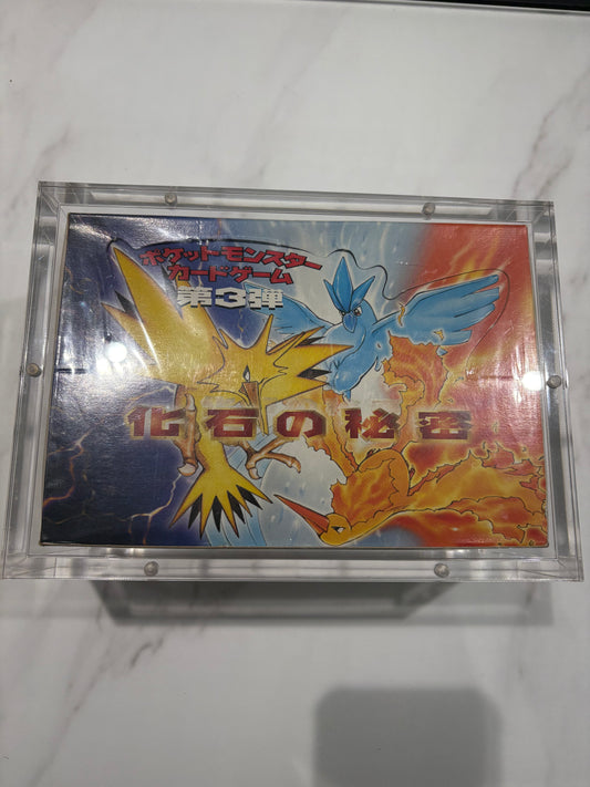 1997 Sealed Fossil Japanese Booster Box 60 Packs (10 cards per pack, 1 guaranteed holo) Pokemon Card Game